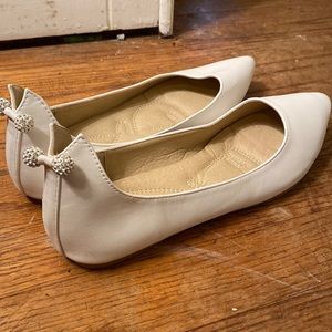 NEW Chuang Hui ballet flats white sz 41 or 10 rhinestone